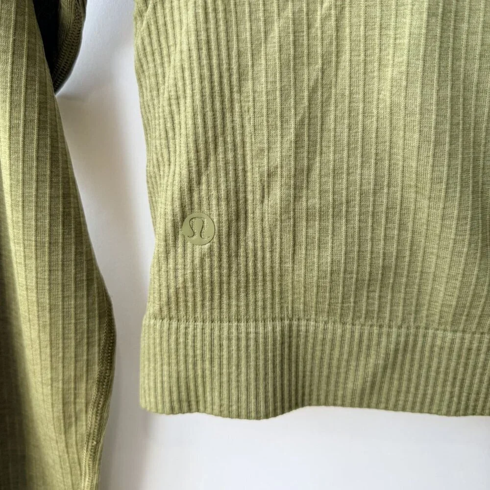 Lululemon Ebb to Street Long Sleeve Crop Top – Green (Size 6) J121